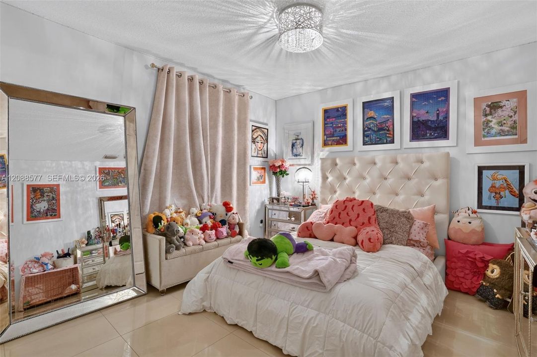 En Venta: $750,000 (5 camas, 3 baños, 2967 Pies cuadrados)