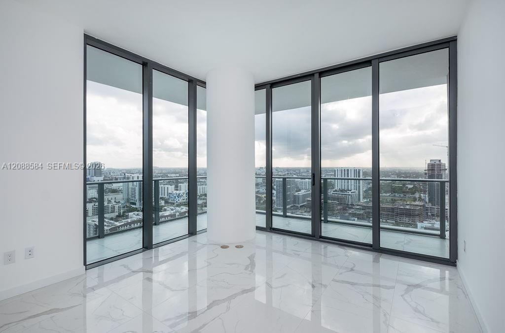 На продажу: $1,920,000 (4 спален, 4 ванн, 1871 Квадратных фут)