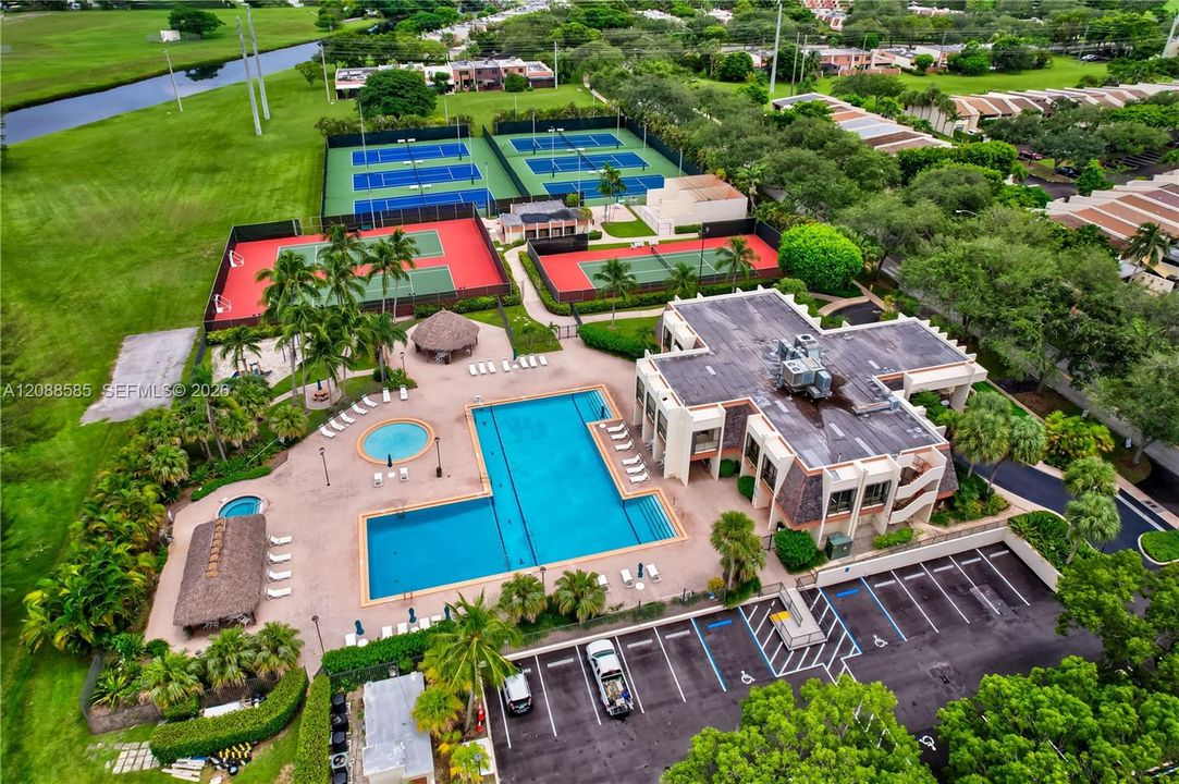 Club house, tennis,recreational facilities