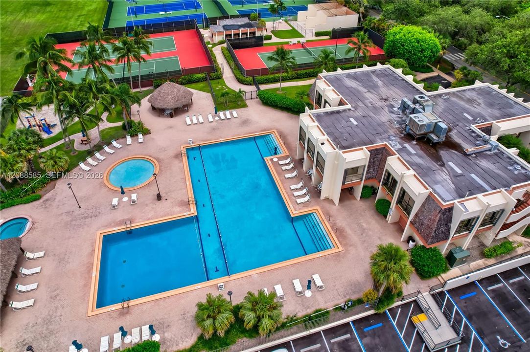 clubhouse, pool