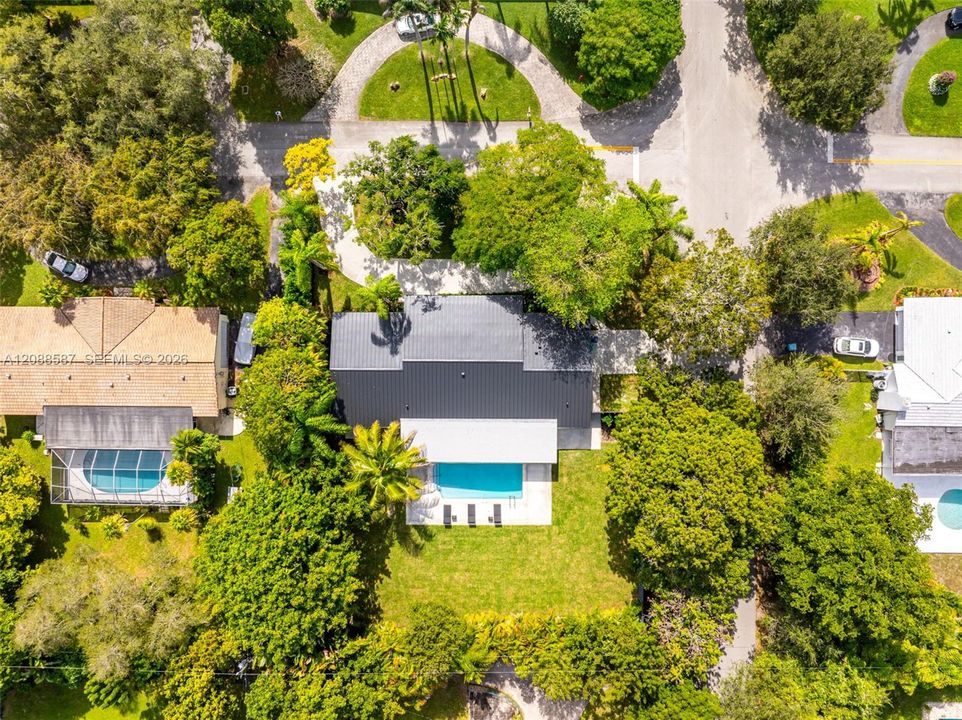 En Venta: $2,700,000 (4 camas, 3 baños, 2335 Pies cuadrados)