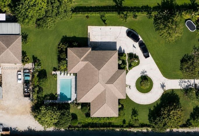 En Venta: $1,350,000 (4 camas, 2 baños, 2896 Pies cuadrados)