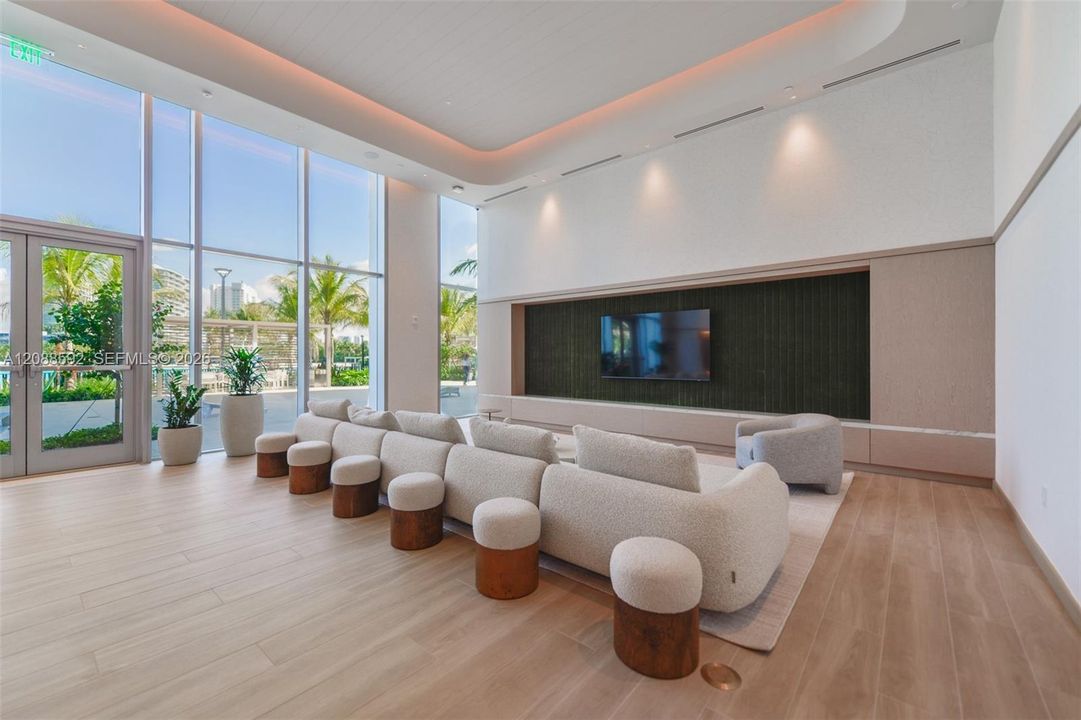For Rent: $5,900 (1 beds, 1 baths, 0 Square Feet)