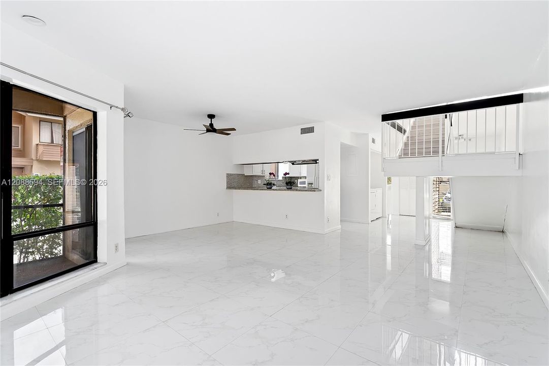En Renta: $3,000 (3 camas, 3 baños, 1520 Pies cuadrados)