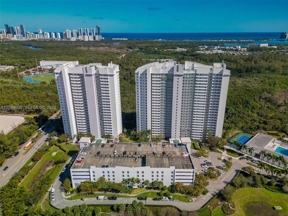 На продажу: $479,000 (3 спален, 3 ванн, 2048 Квадратных фут)