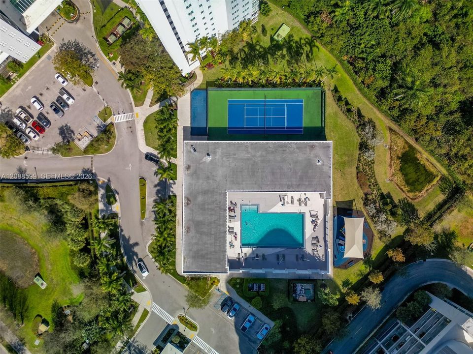 На продажу: $479,000 (3 спален, 3 ванн, 2048 Квадратных фут)