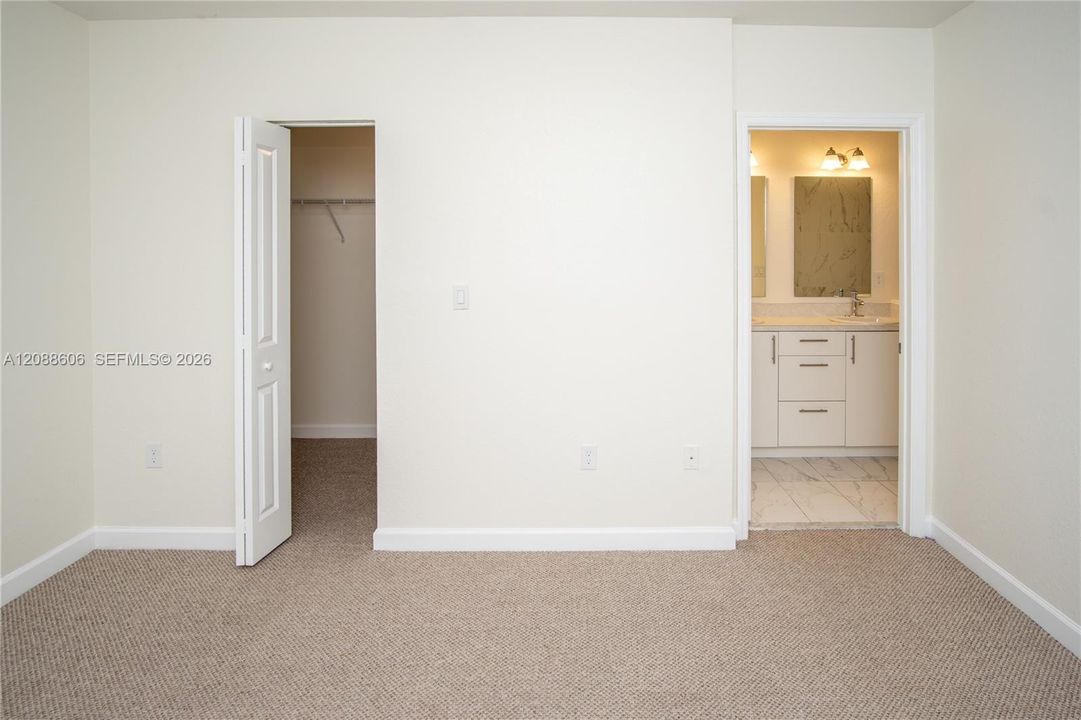 For Rent: $2,500 (3 beds, 3 baths, 1440 Square Feet)