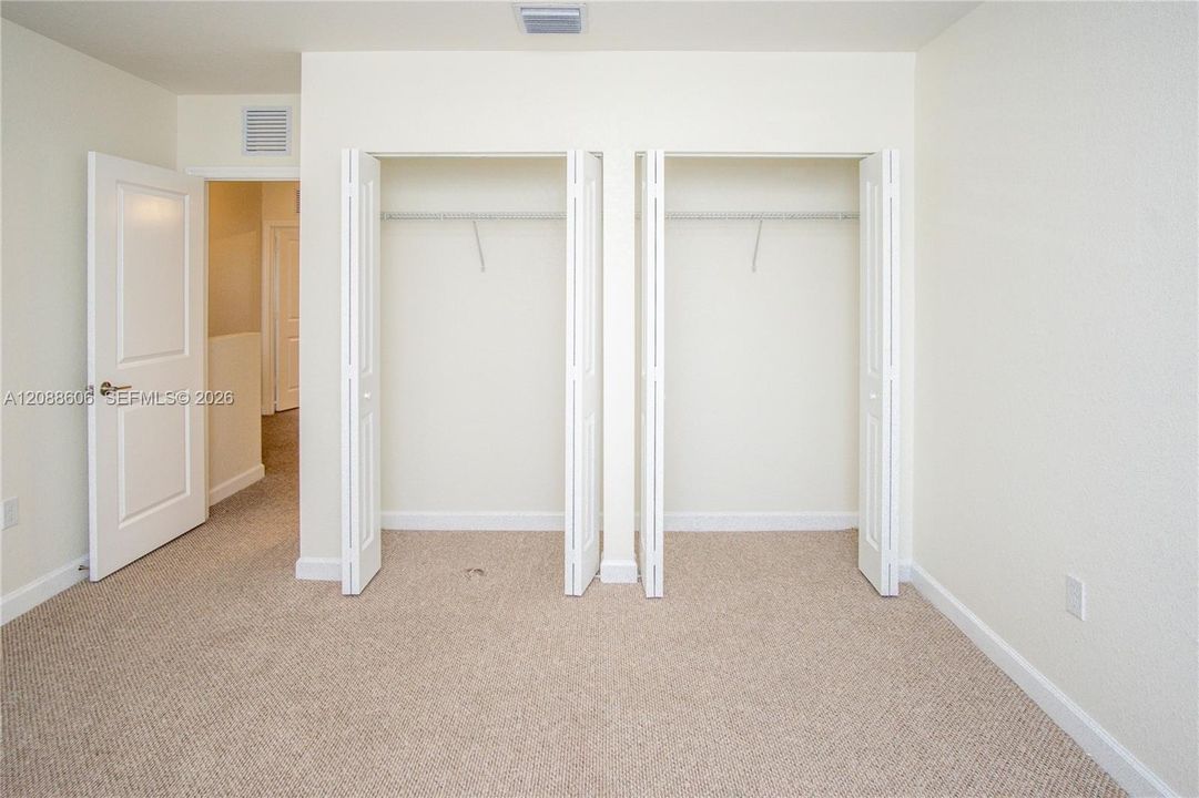 For Rent: $2,500 (3 beds, 3 baths, 1440 Square Feet)