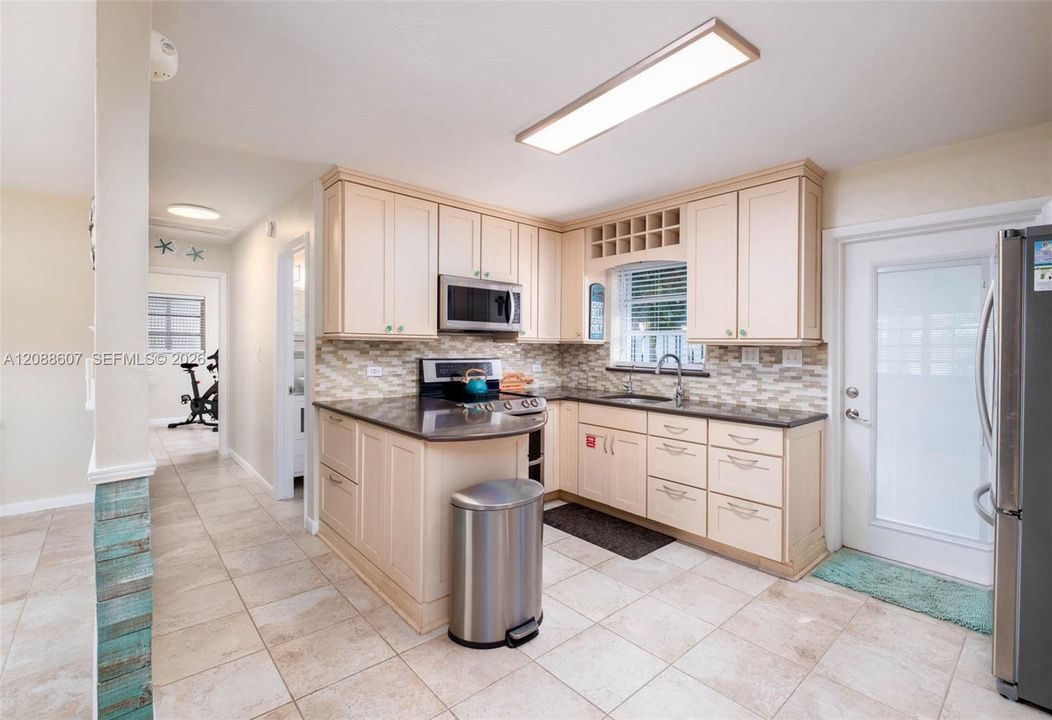 For Sale: $535,000 (2 beds, 2 baths, 0 Square Feet)
