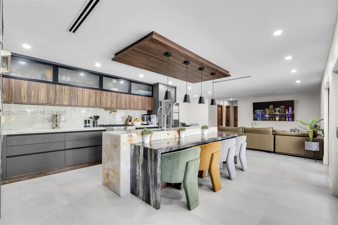 На продажу: $999,000 (4 спален, 2 ванн, 2891 Квадратных фут)