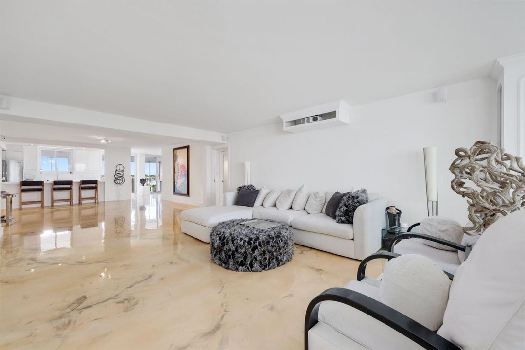 2000 South Ocean Boulevard - 43.jpg-SMAL