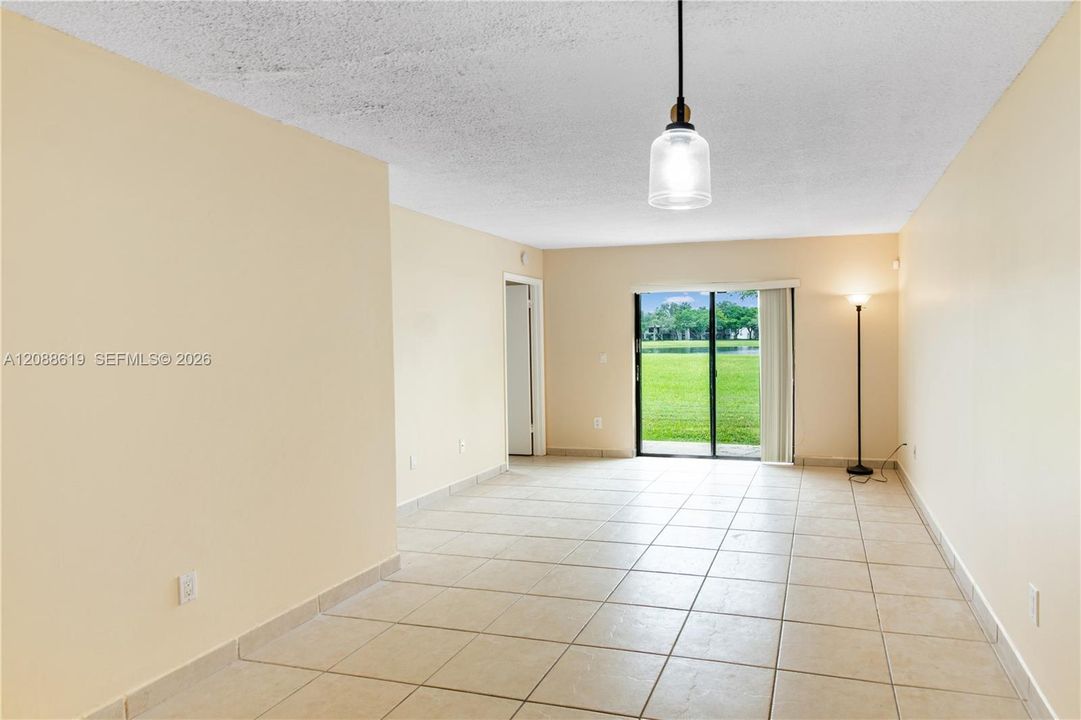 For Rent: $2,200 (2 beds, 2 baths, 770 Square Feet)