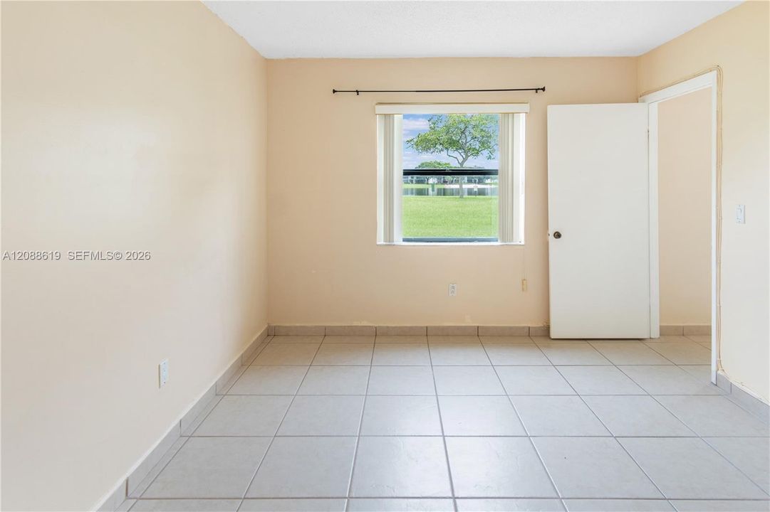 For Rent: $2,200 (2 beds, 2 baths, 770 Square Feet)