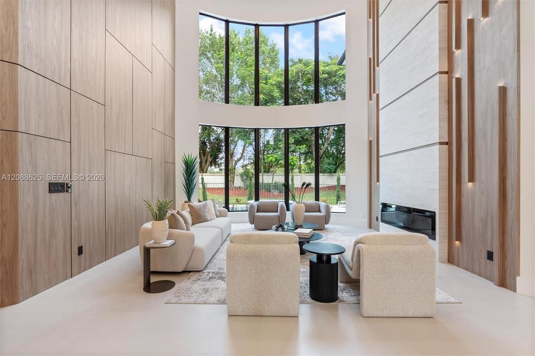For Sale: $5,295,000 (6 beds, 6 baths, 6497 Square Feet)