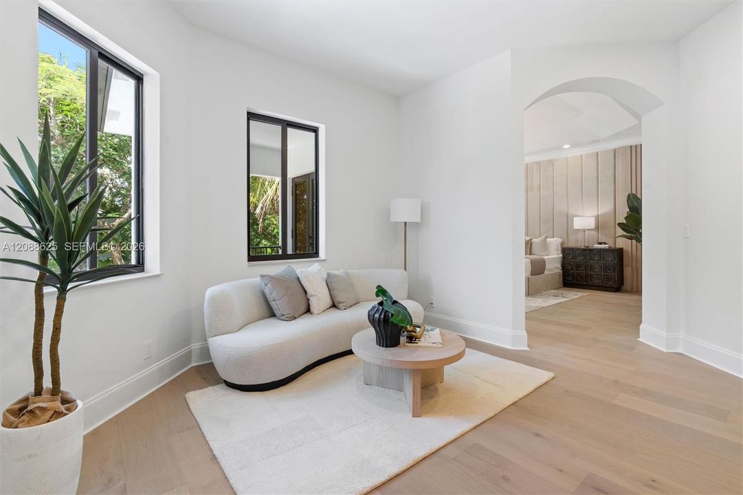 For Sale: $5,295,000 (6 beds, 6 baths, 6497 Square Feet)