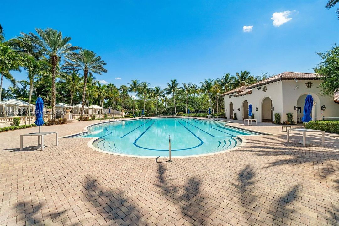 For Sale: $5,295,000 (6 beds, 6 baths, 6497 Square Feet)