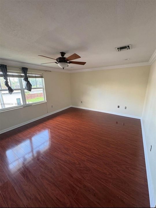 En Renta: $3,500 (3 camas, 2 baños, 1625 Pies cuadrados)