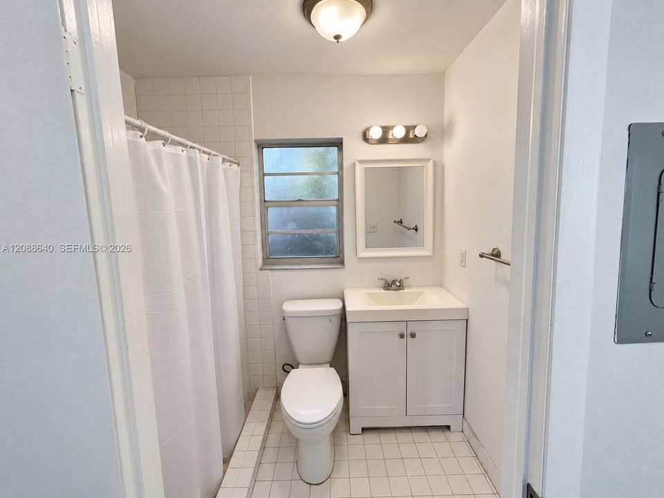 En Venta: $999,999 (4 camas, 4 baños, 2229 Pies cuadrados)