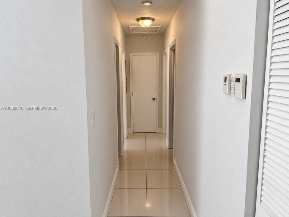 En Venta: $999,999 (4 camas, 4 baños, 2229 Pies cuadrados)