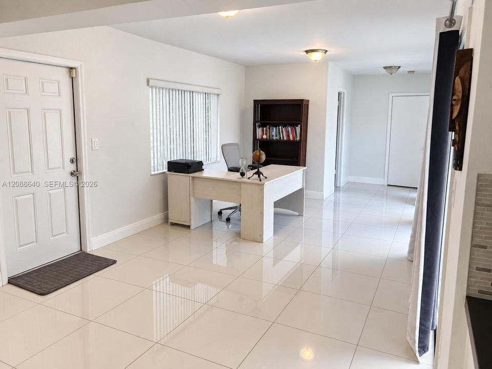 En Venta: $999,999 (4 camas, 4 baños, 2229 Pies cuadrados)