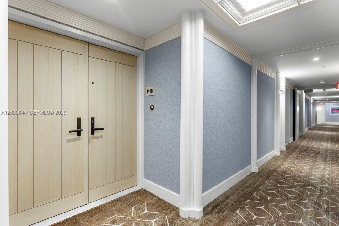 For Sale: $1,199,000 (2 beds, 2 baths, 1642 Square Feet)