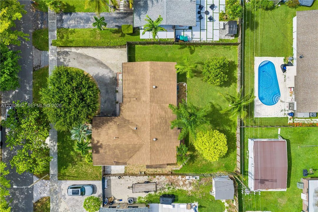 На продажу: $675,000 (4 спален, 2 ванн, 1644 Квадратных фут)