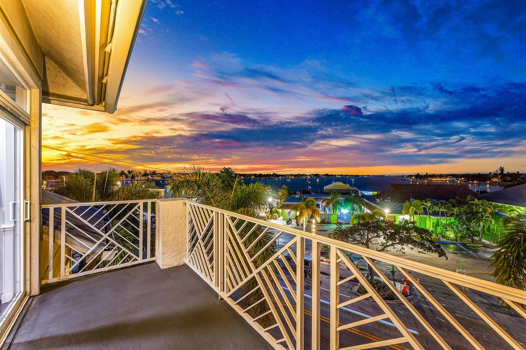 044-305EastOceanAvenue-Lantana-FL-33462-