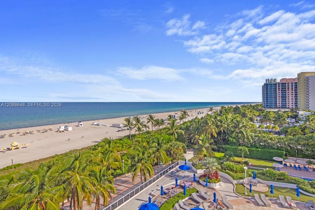 For Sale: $1,799,000 (2 beds, 2 baths, 1190 Square Feet)