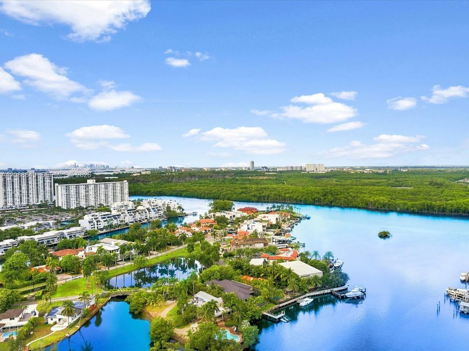 На продажу: $1,325,000 (2 спален, 3 ванн, 1524 Квадратных фут)