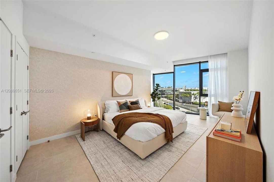 For Sale: $930,000 (1 beds, 2 baths, 846 Square Feet)