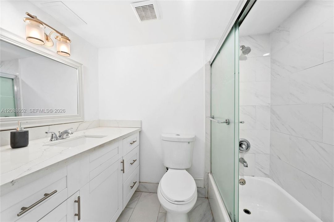На продажу: $139,999 (1 спален, 1 ванн, 464 Квадратных фут)