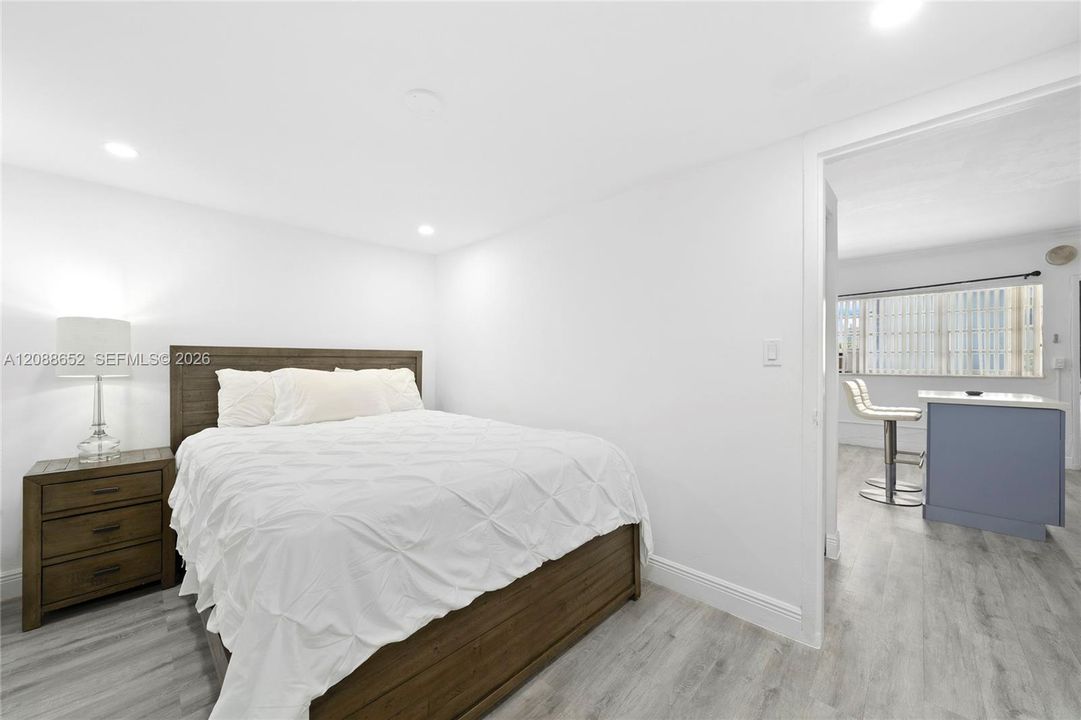 На продажу: $139,999 (1 спален, 1 ванн, 464 Квадратных фут)