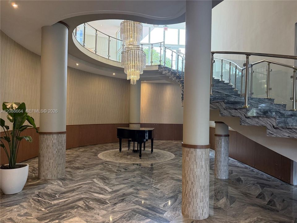 На продажу: $499,000 (2 спален, 1 ванн, 770 Квадратных фут)