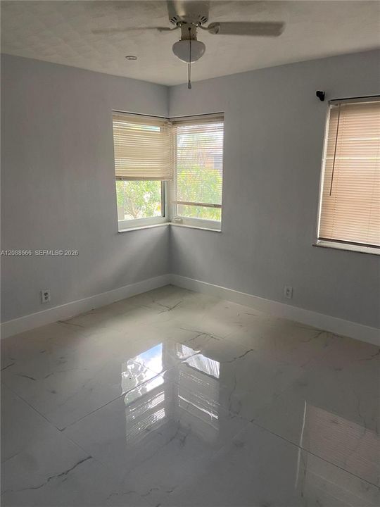 En Renta: $3,195 (3 camas, 2 baños, 1117 Pies cuadrados)