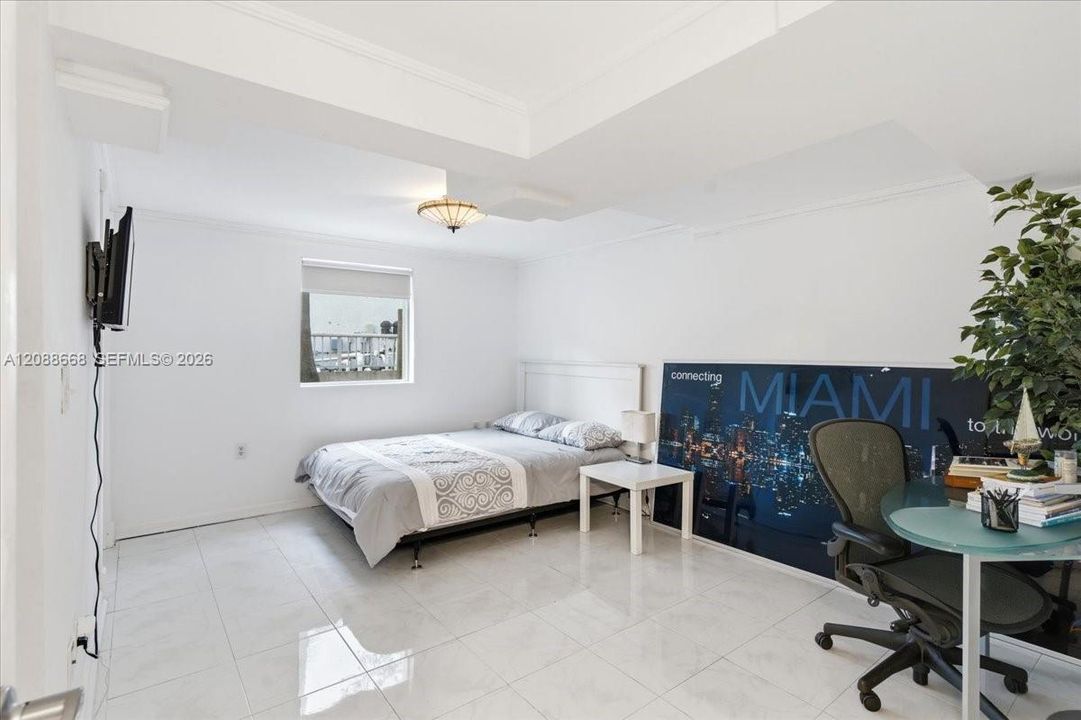 For Rent: $26,900 (5 beds, 4 baths, 4486 Square Feet)