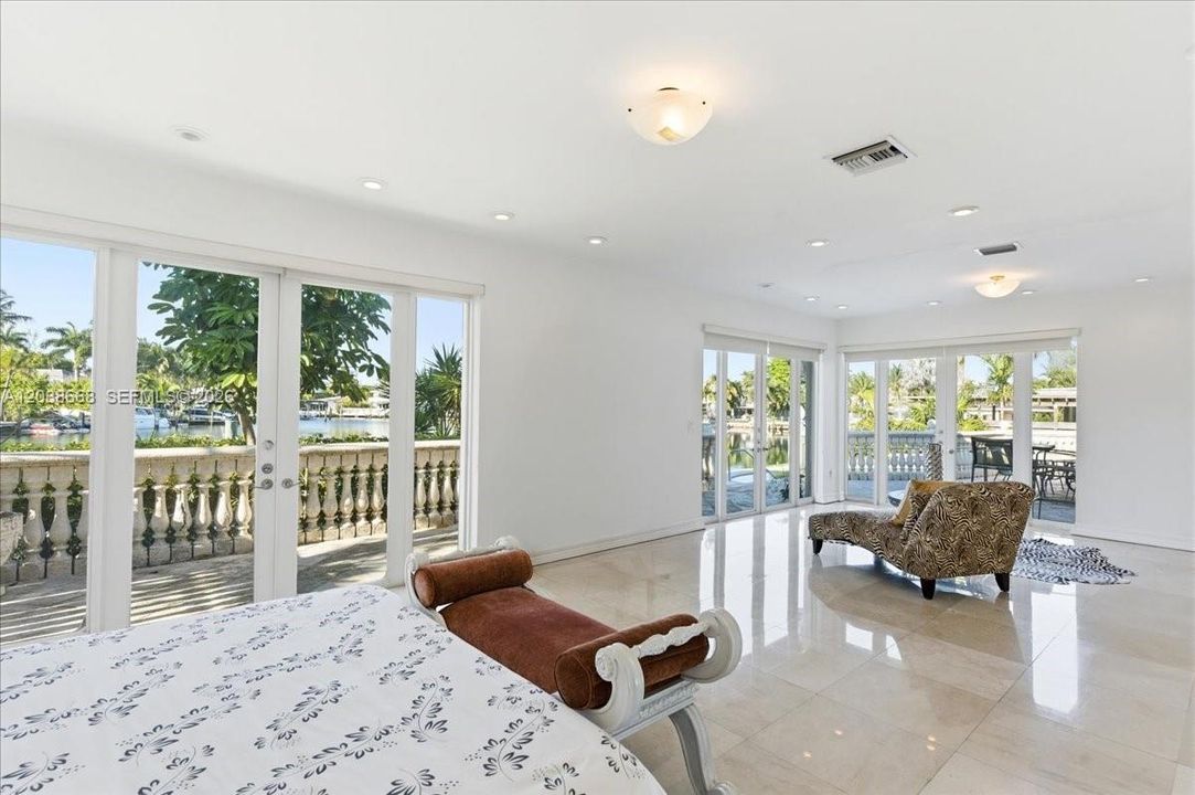 For Rent: $26,900 (5 beds, 4 baths, 4486 Square Feet)