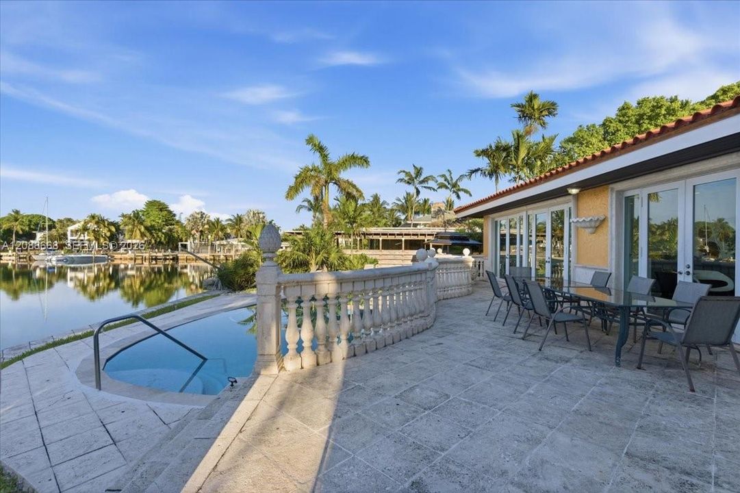 For Rent: $26,900 (5 beds, 4 baths, 4486 Square Feet)