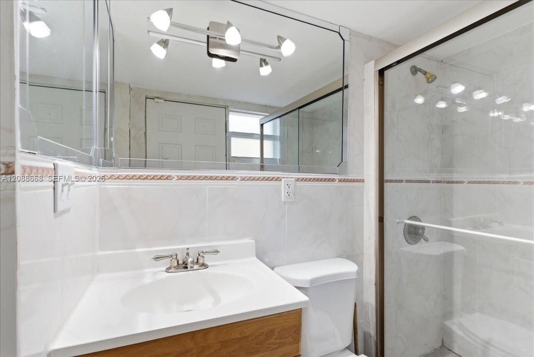 For Rent: $26,900 (5 beds, 4 baths, 4486 Square Feet)
