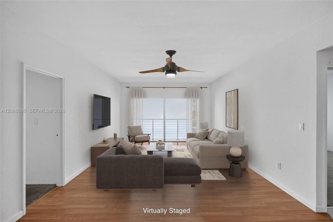 For Sale: $342,000 (2 beds, 2 baths, 1040 Square Feet)