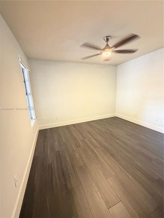 For Sale: $297,000 (2 beds, 2 baths, 1093 Square Feet)