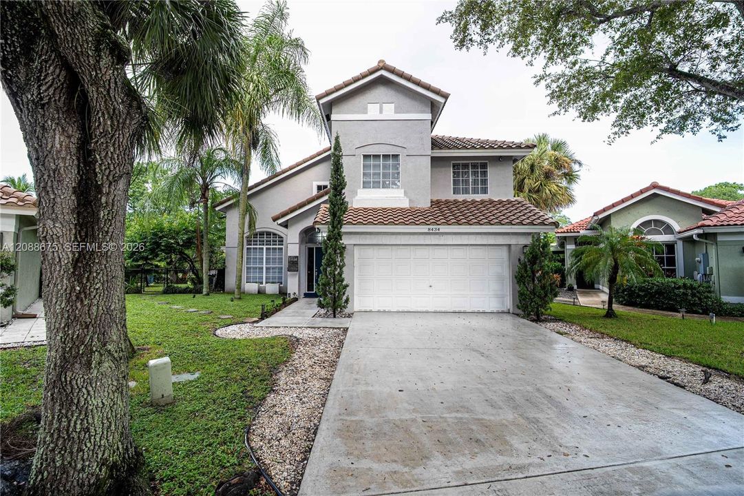 For Sale: $715,000 (4 beds, 2 baths, 2334 Square Feet)