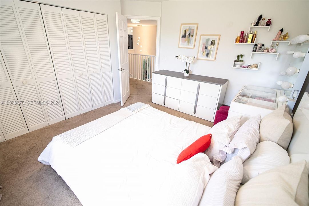For Sale: $715,000 (4 beds, 2 baths, 2334 Square Feet)