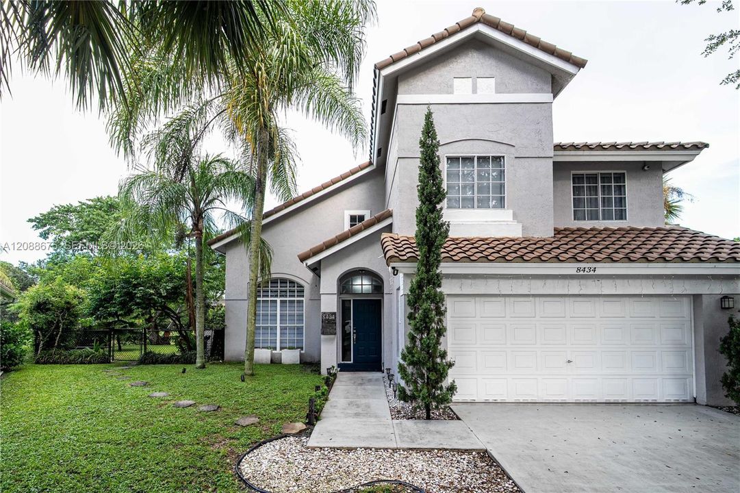 For Sale: $715,000 (4 beds, 2 baths, 2334 Square Feet)