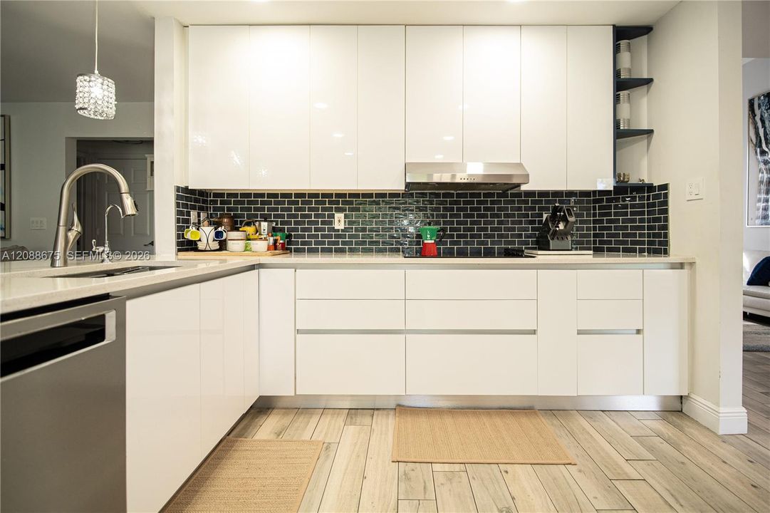 For Sale: $715,000 (4 beds, 2 baths, 2334 Square Feet)