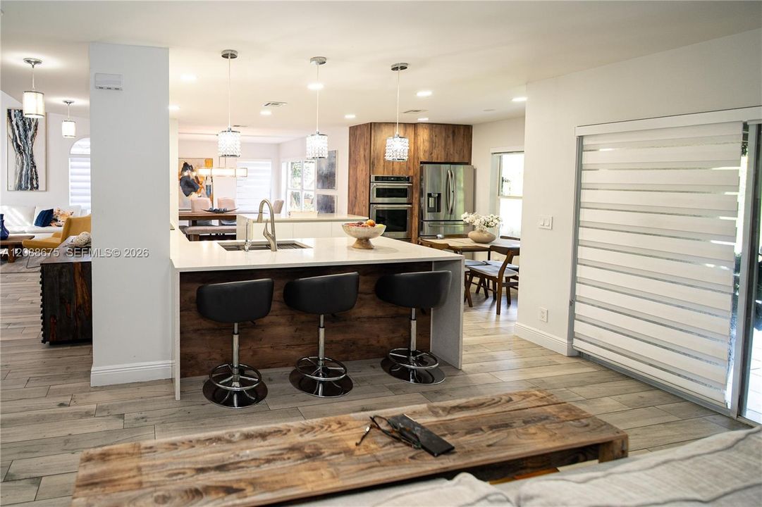 For Sale: $715,000 (4 beds, 2 baths, 2334 Square Feet)