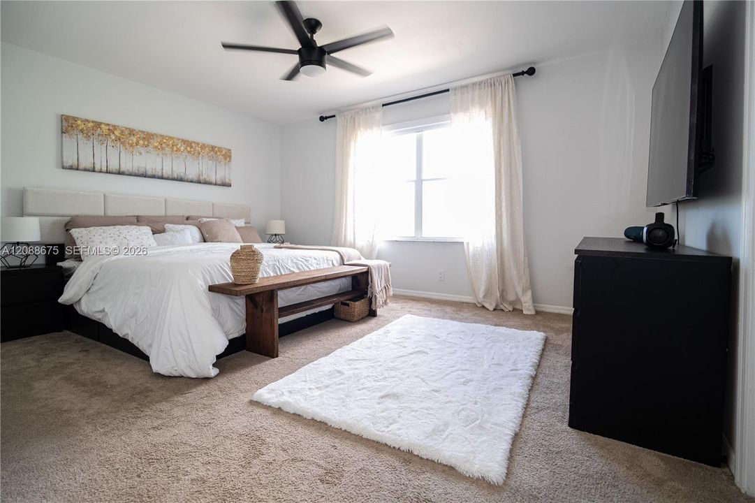 For Sale: $715,000 (4 beds, 2 baths, 2334 Square Feet)