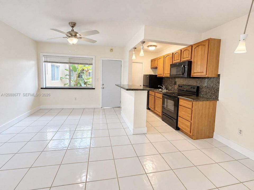 For Rent: $1,650 (1 beds, 1 baths, 510 Square Feet)