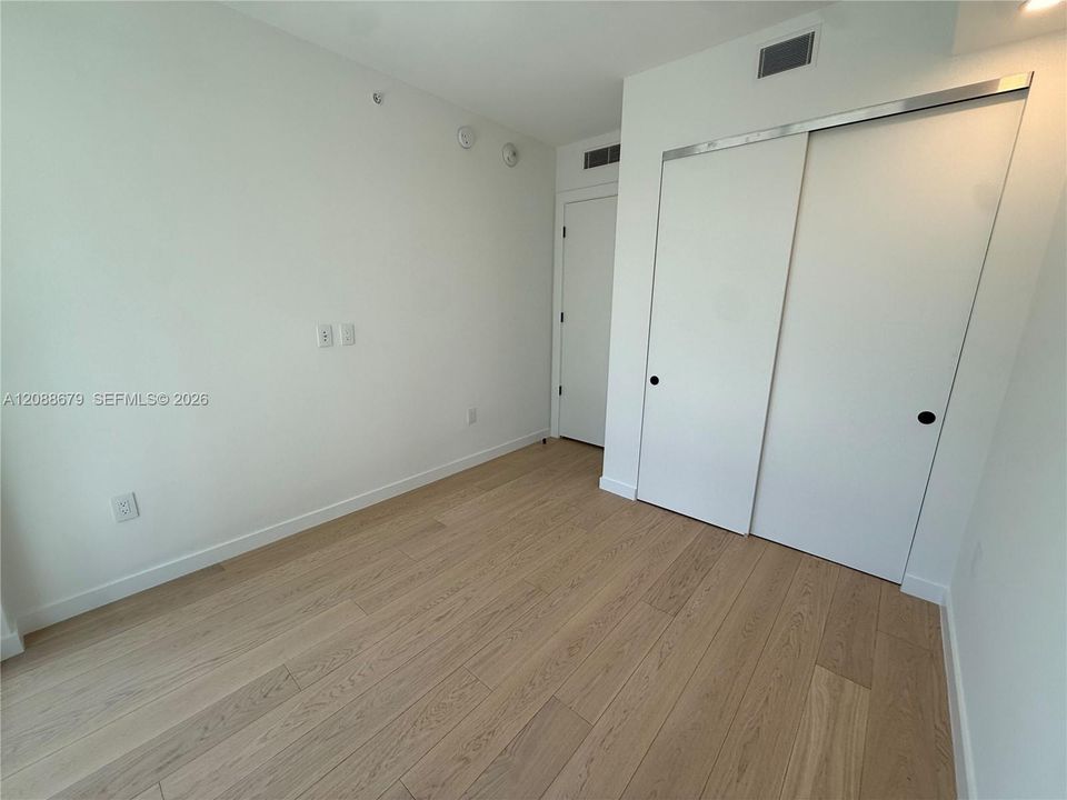 В аренду: $12,000 (2 спален, 2 ванн, 0 Квадратных фут)