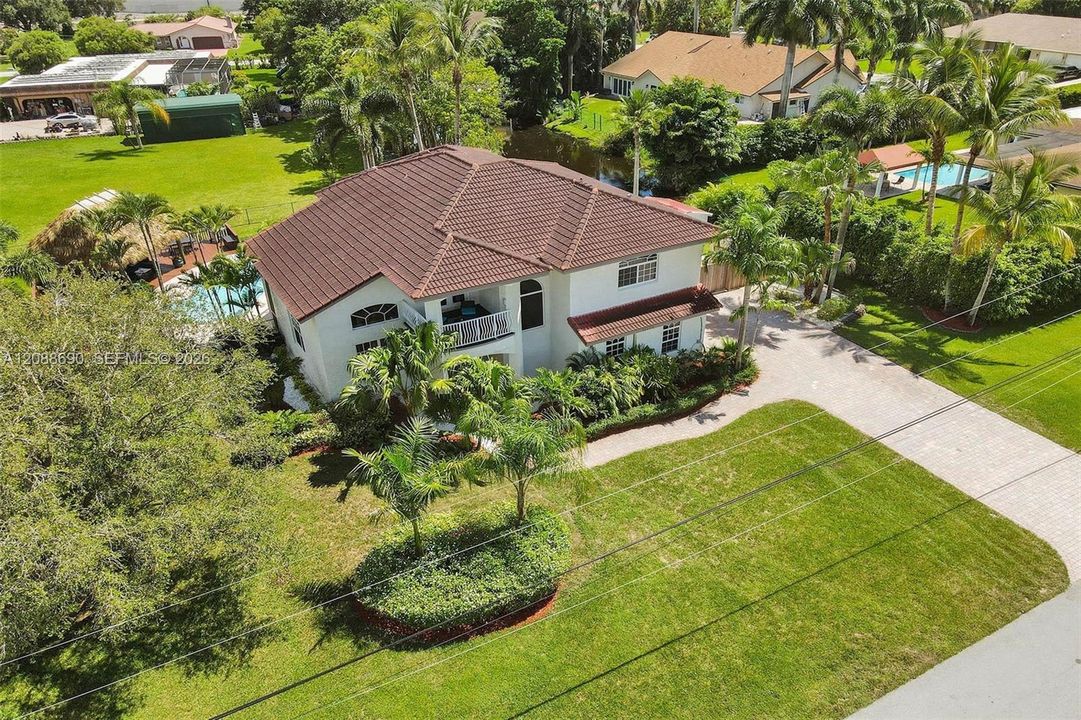 En Renta: $8,500 (7 camas, 3 baños, 3098 Pies cuadrados)