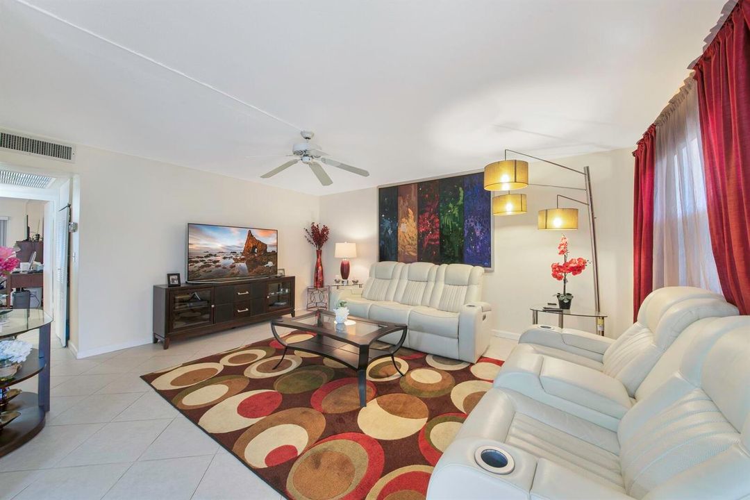 Neutral Decor